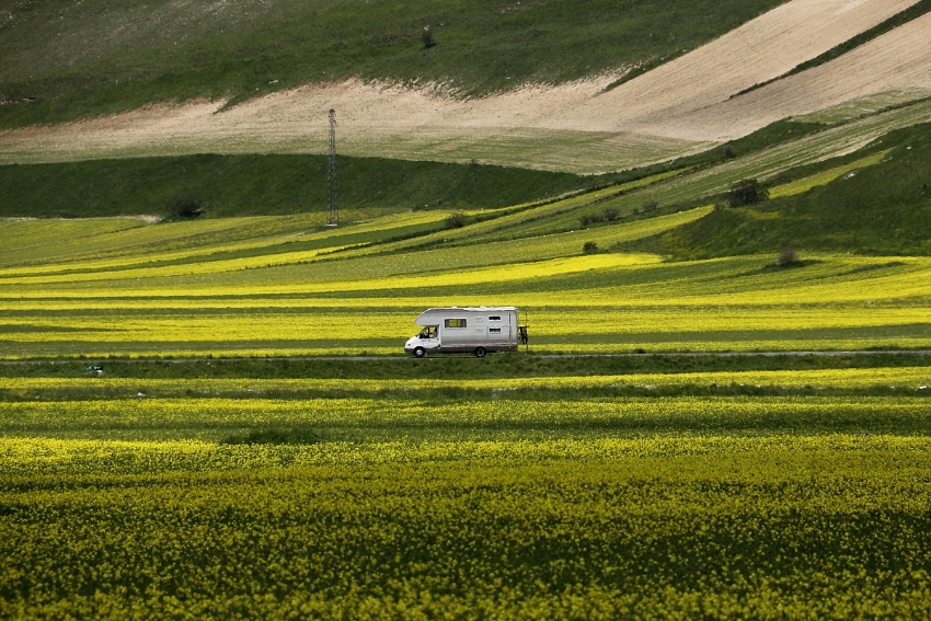 I LOVE WINE TOUR IN CAMPER VAN