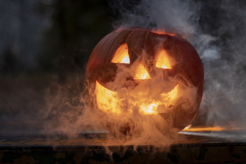 HALLOWEEN IN CAMPER